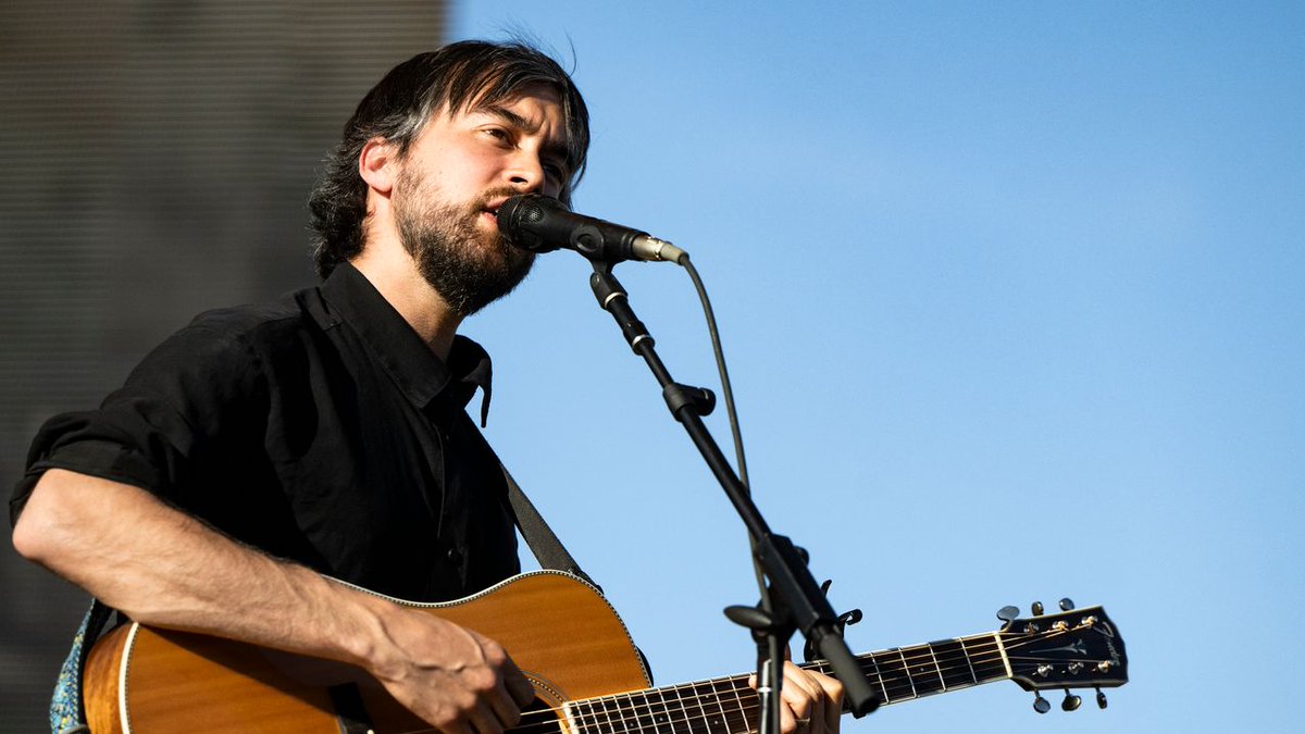 Alex G Drops Two New Songs on Personal YouTube Channel d100.news/TSHnfG