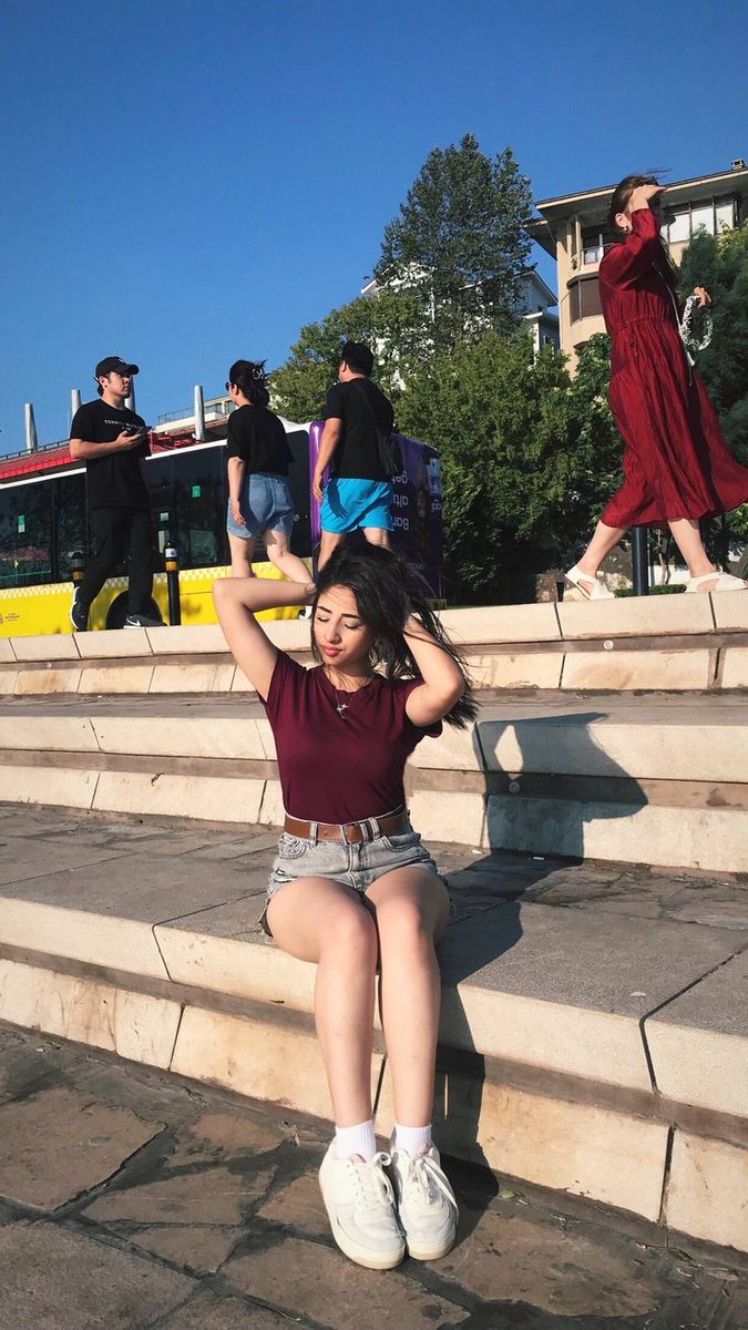 yagmurrrsahin's tweet photo. Bugün Çok Güzeldi Ya 

#YazModu #YazKızı #Yaz #Keşfet #Keşfetteyiz #GününFotosu #Ootd #TurkishGirl #Summervibes #Fotoğraf #Casual #GünIşığı https://t.co/zfkMbrYmFX