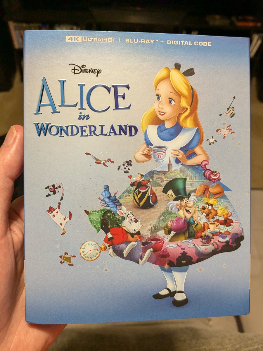 HDMOVIESOURCE's tweet image. Time to follow the white rabbit. 🐇

Checking out Disney's new 4K restoration for Alice in Wonderland #PhysicalMedia