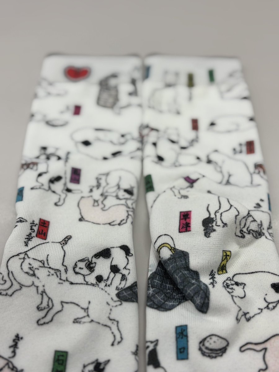 Life_Knit_Kit's tweet image. たくさんのご注文、ありがとうございました！
再発売するまで作り過ぎてしまったという不安がありましたが、みなさんの応援のおかげで売り切れが続出しました。

ご購入いただけなかった方、本当に申し訳ありません…。
在庫管理がまだ未熟で、4月からの本格販売で多くの課題が見えました。