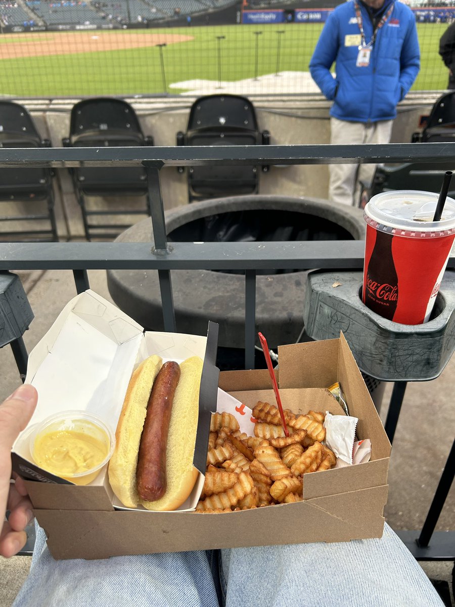 07s_soi's tweet photo. 4/29 Nats戦
念願のMets観戦してきます！
どうか勝って欲しい🙏🏻🙏🏻🙏🏻
 #LGM 
 #LFGM https://t.co/hFddZGys7k