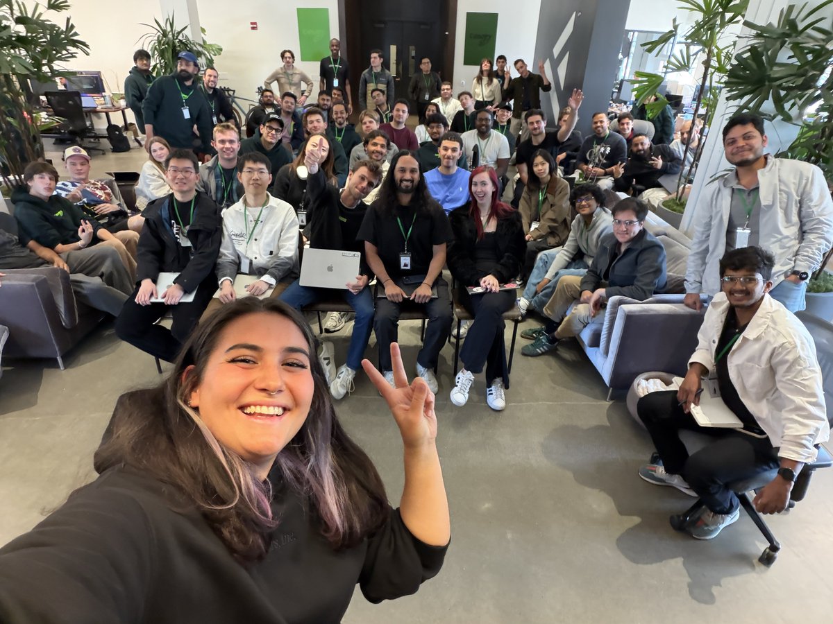 Adrianna Lakatos tweet media