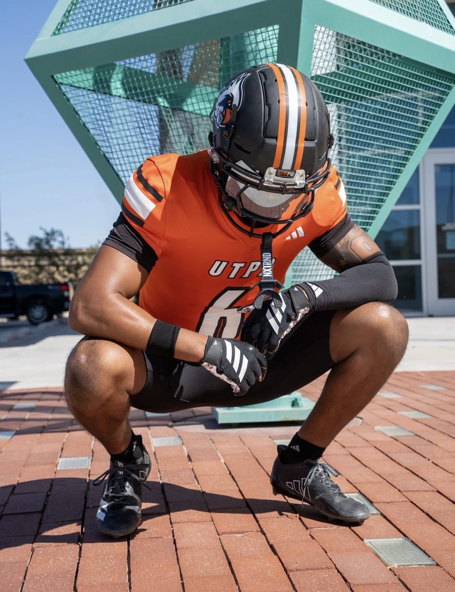 NaiemPowell's tweet photo. After a great conversation with @Coach_Conry I’m blessed to say I received a scholarship to UT Permian Basin🧡🖤 @iggy_coach @34CoachLed @scox9356 @SMC_CorsairFB https://t.co/itISozzRll