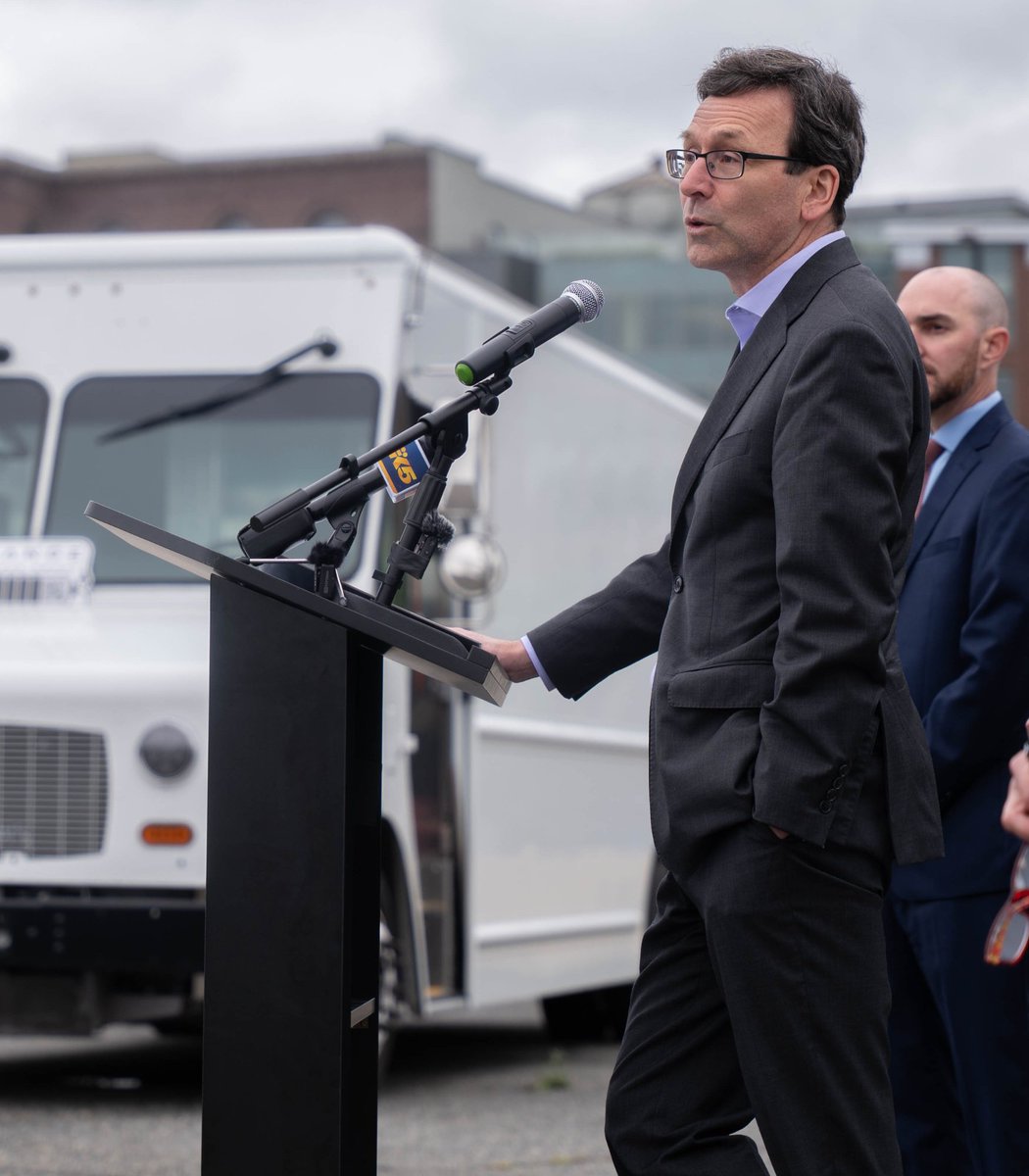 Governor Bob Ferguson tweet media