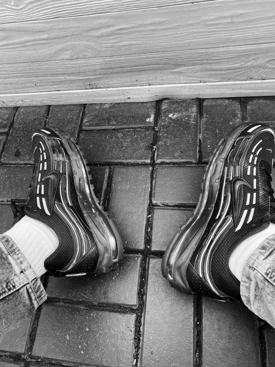 MasterJ118's tweet image. Are you the kind of sub to:

A) silent send/distance send

or

B) send and beg for attention?

Show me. 😵‍💫💰💰💰

#cashmaster #findom #send