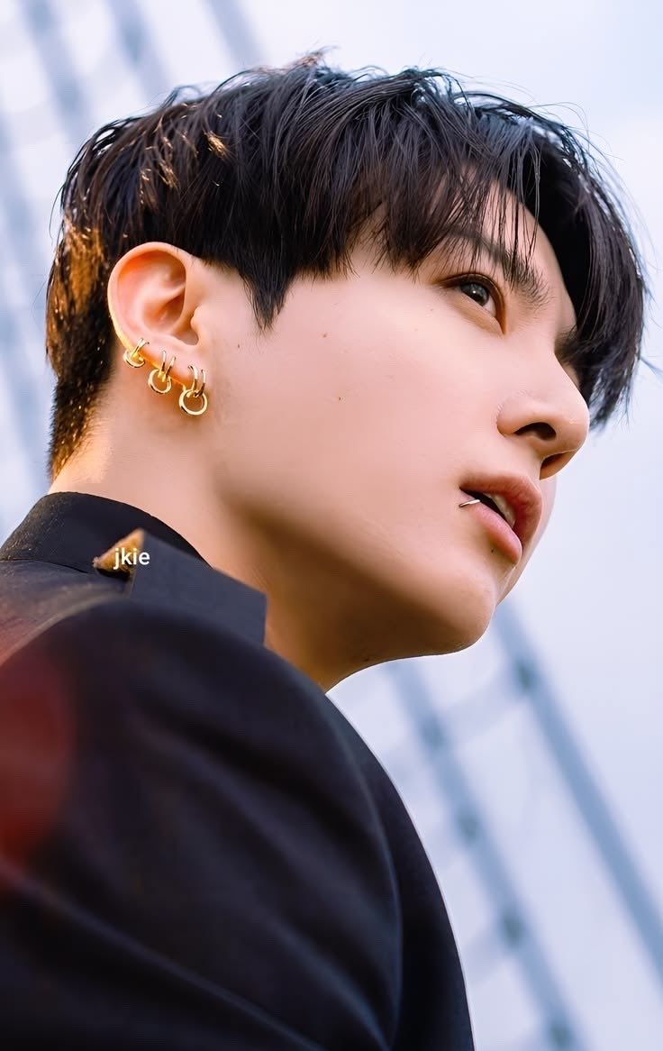 𝓣𝓲𝓰𝓮𝓻 𝓛𝓲𝓵𝔂 JK🐰💜GCVT① tweet media