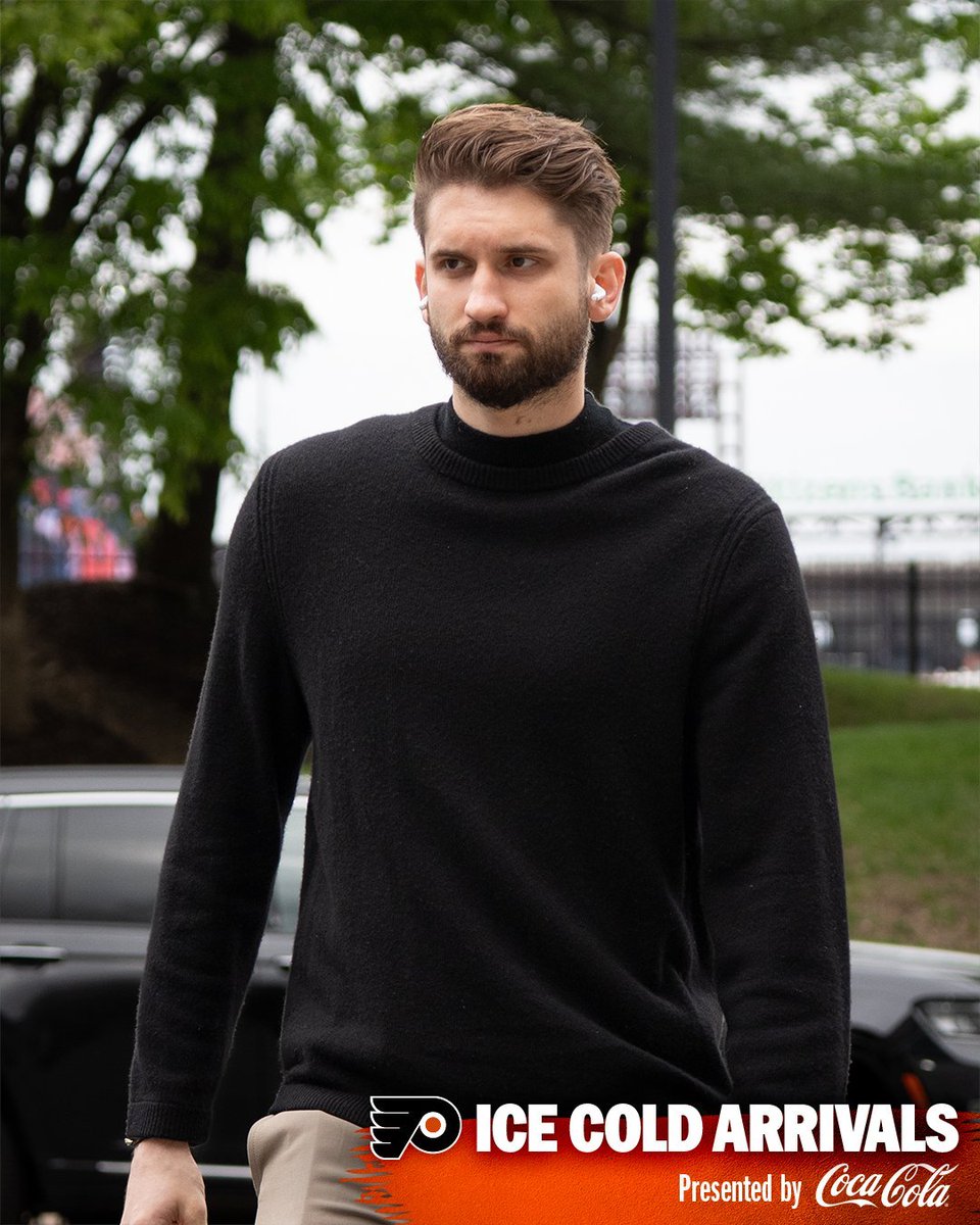 x - mckenna`♡´ tweet media