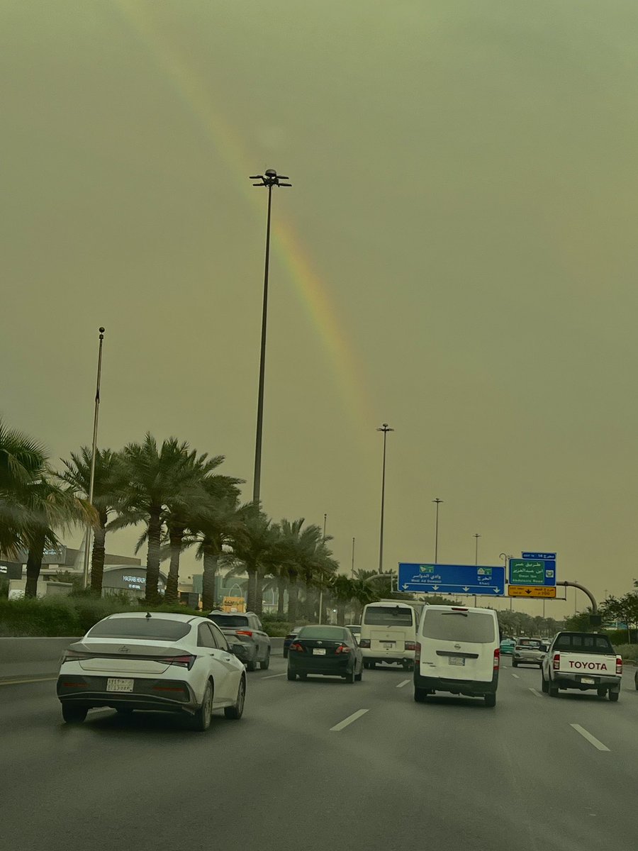 kuchai_78's tweet image. It’s been a while… but this rainbow made my day 🌈

#Rainbow #AfterRain #GoodVibes #MadeMyDay