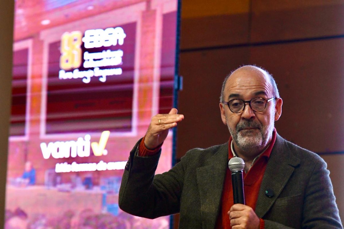 grupovanti's tweet photo. 📣 Boyacá abrió una conversación esencial: cómo los servicios públicos impulsan bienestar, competitividad y desarrollo sostenible en la región.

En el 1er Foro de Servicios Públicos Boyacá 2026, compartimos una mirada clara: el gas natural es #EnergíaEsencial para los hogares, las empresas y los territorios.

Nuestro Director de Asuntos Públicos, @RicardoGarzonT , participó junto a líderes del sector, en un espacio abierto por @CamiloSanchezO, presidente de @Andesco1.

Gracias, Boyacá. Esto apenas comienza. @EBSApuraenergia  @Veolia_Co  @urbaser_