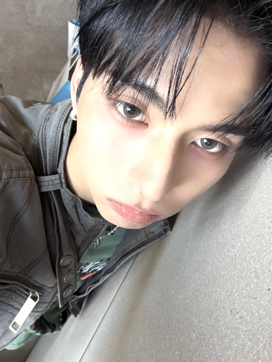 ᴏɴʟʏ tweet media