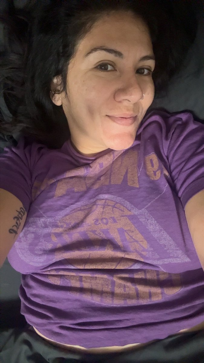 I don’t wanna leave my bed 🥺