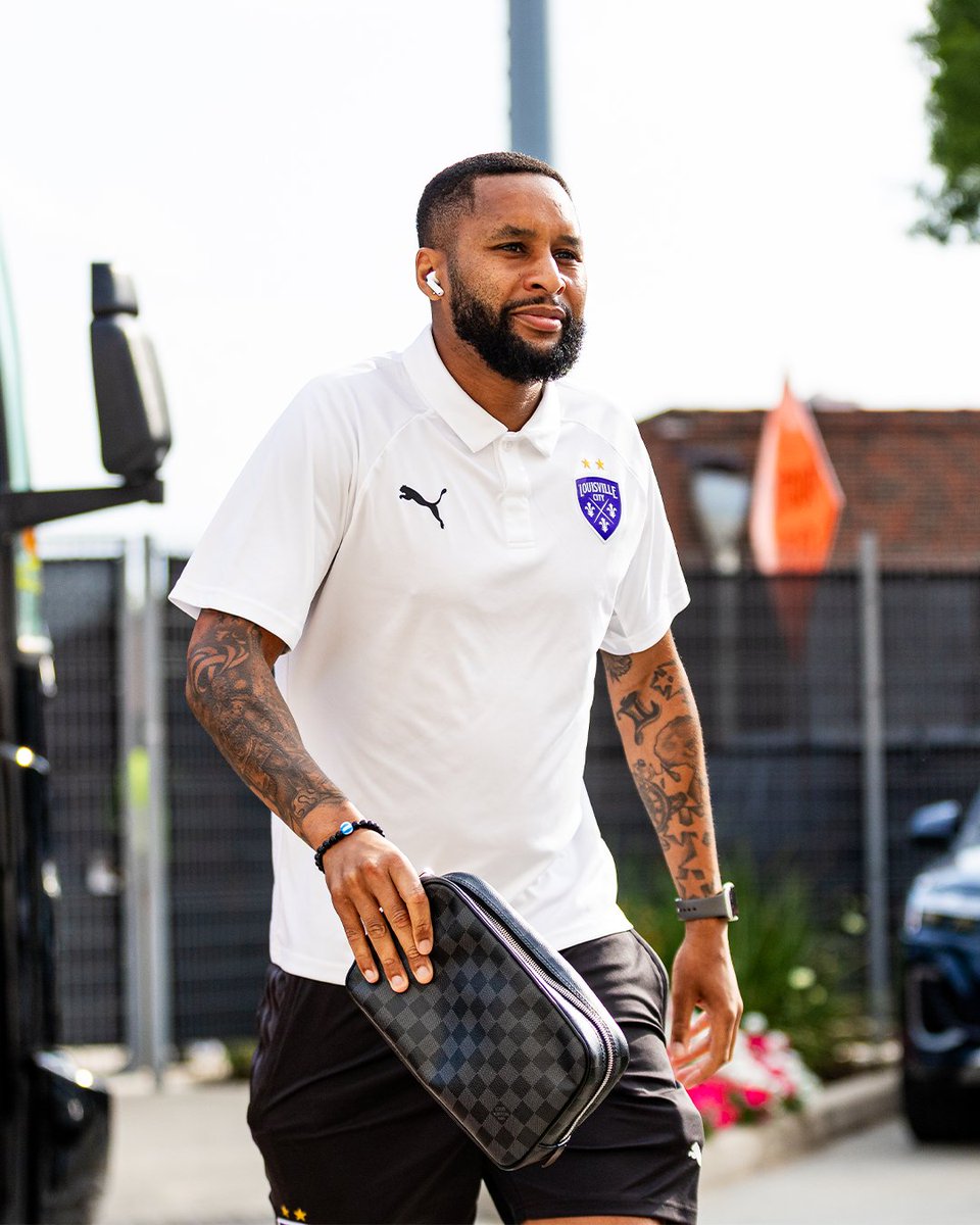 loucityfc's tweet photo. 📍 Shell Energy Stadium

The boys in purple have arrived for their Round of 16 @opencup match in Houston. https://t.co/rhDLp6fvQn
