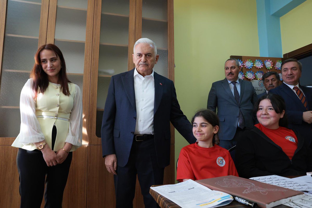 Binali Yıldırım tweet media