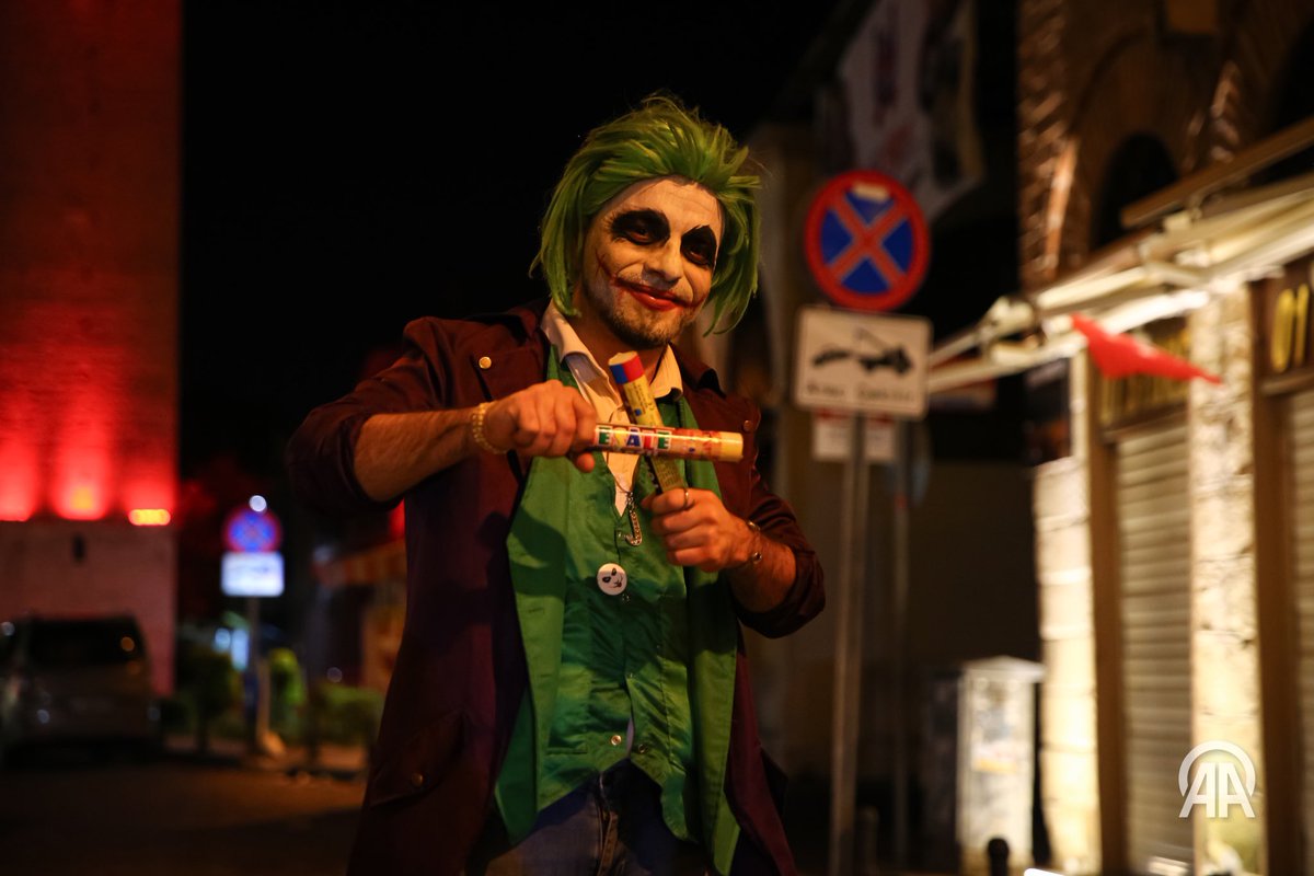 Yakupsaglam012's tweet image. Kurgusal karakter "Joker" tutkunu animatör Adana sokaklarını renklendiriyor

#Adana #AA

@hhasanay @OrhanTopal3 @LevHarman @ibrahim_erikan