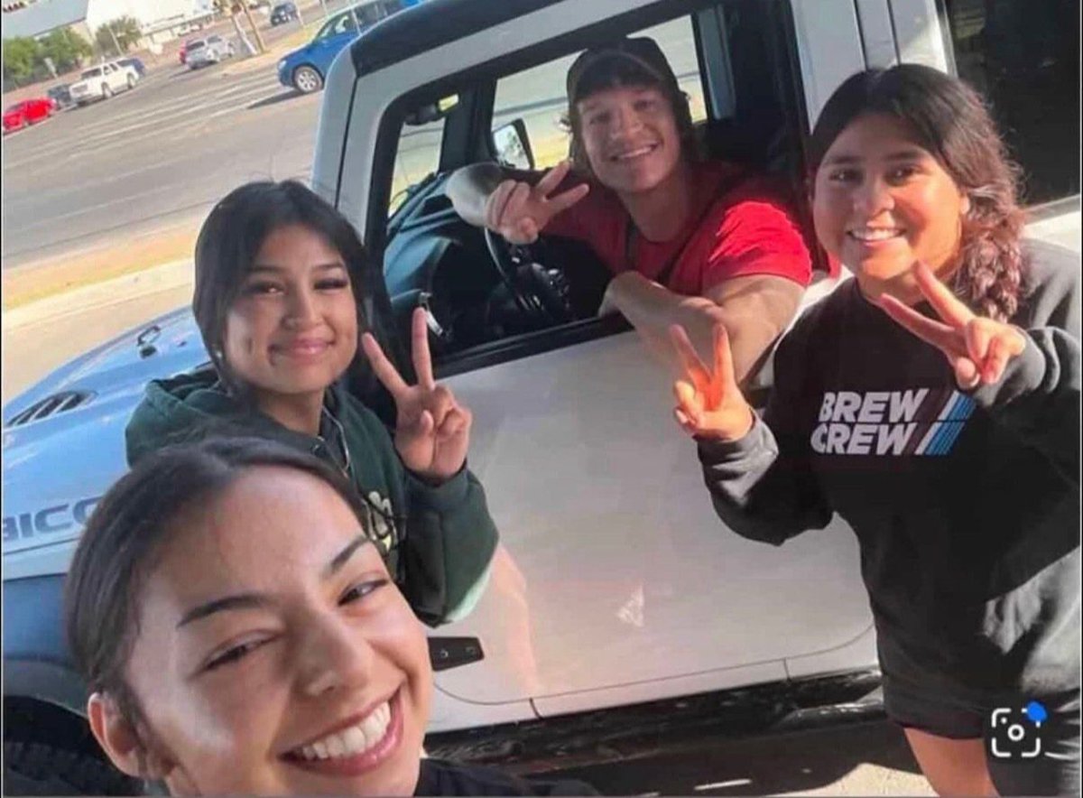 kami ☆ tweet media