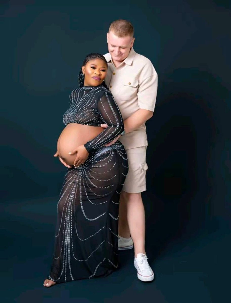 Man’s NOT Barry Roux tweet media