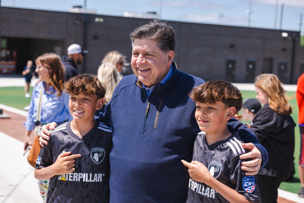 ThriveInSPI's tweet photo. SSGA was proud to champion the SCHEELS Sports Park at Legacy Pointe—bringing partners together to turn vision into reality.

Thank you to @GovPritzker for joining us to celebrate this milestone &amp; recognize the impact this project will have on our community and state.
#ThriveInSPI https://t.co/SYpyGvdfXT