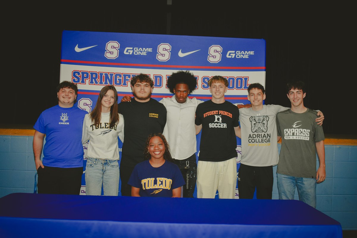 AllThingsBluSF's tweet photo. Congratulations to our Senior Athletes as they take the next step in their academic and athletic journeys at the collegiate level!
Jada Huggins
Byron Jackson
Declyn Keller
Annamarie Mack
TJ Pappas
Alex Russel
Chase Sadowski
Aiden Sloan https://t.co/s81rf6T5mi