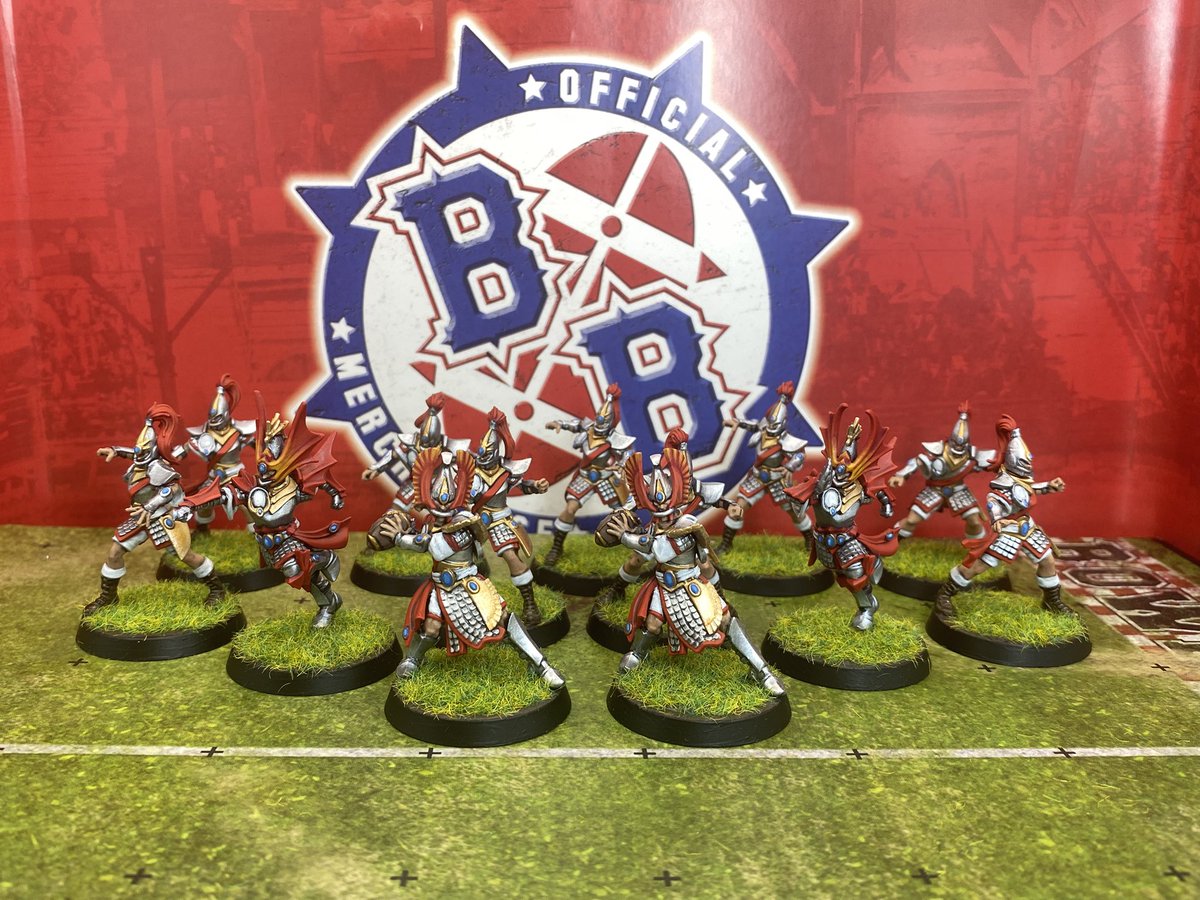 CharlieBanks88's tweet image. Day 263 of #hobbystreak Linemen done (apart from the transfers) and ready to play! Just the Lion Warriors to add the finishing touches to and they’re done 🙂 Really enjoyed painting these - lovely models and fun to paint! #warhammercommunity #bloodbowl #warhammer