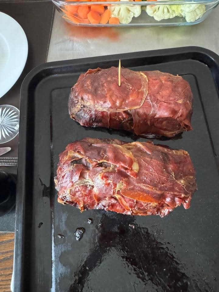THBurroughs's tweet photo. Love seeing what our customers do with their purchases.

'I had a lovely dinner party of Venison Meatloaf wrapped with Parma Ham, delish and loved by all, using 1.5kg of venison for six, making three meatloaves and only a little bit left over.' https://t.co/7lmGVTJD0Y