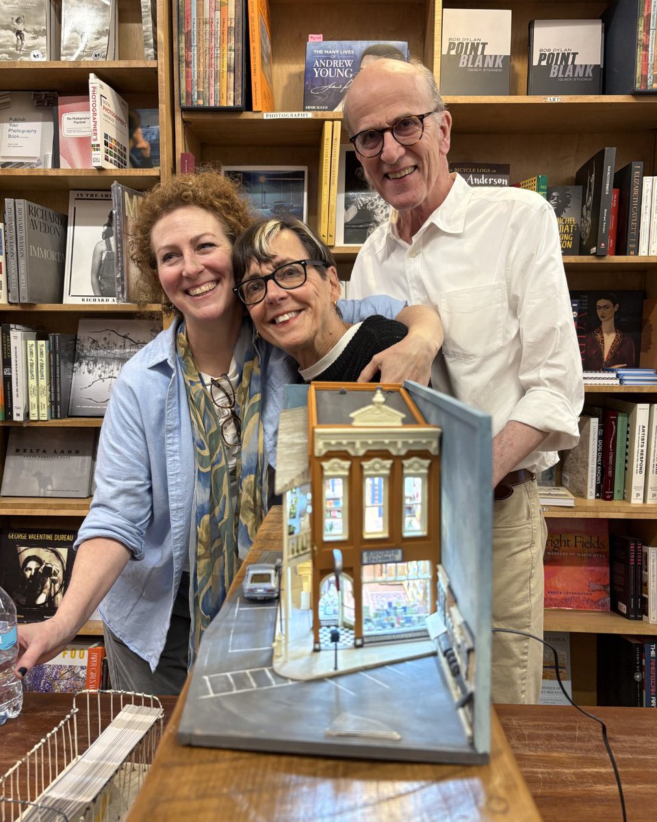 Square Books tweet media