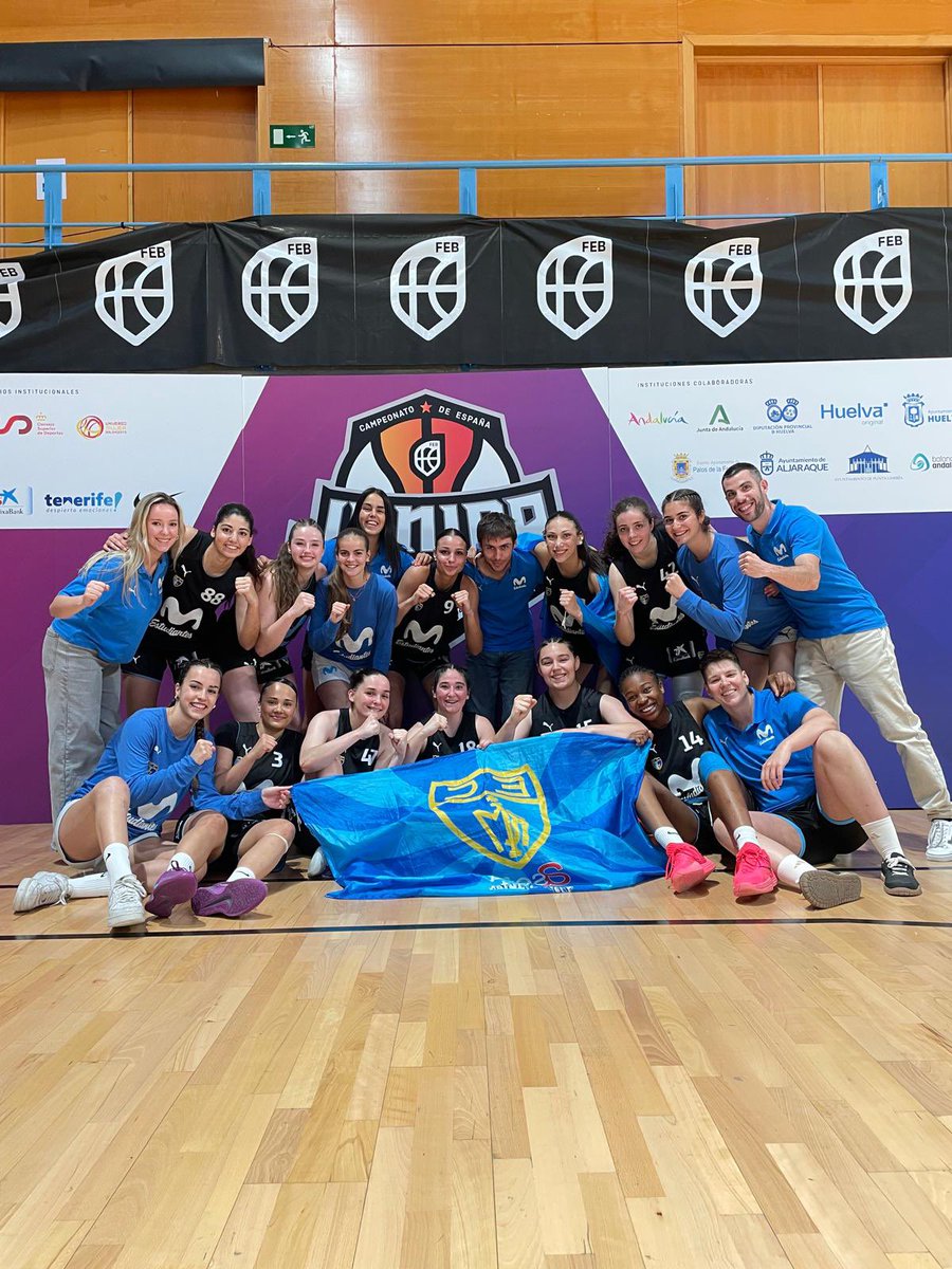 EstuCantera's tweet photo. Las Juniors se llevan la victoria en los octavos de final y se clasifican al igual que los chicos entre los 8 mejores equipos. Mañana se disputan los cuartos de final 🔥 ¡Mucha Suerte!

8️⃣9️⃣ Movistar Estudiantes 
5️⃣9️⃣ Alcudia Basket

#FEBjuniorF2026 https://t.co/EtfdPg1OnT