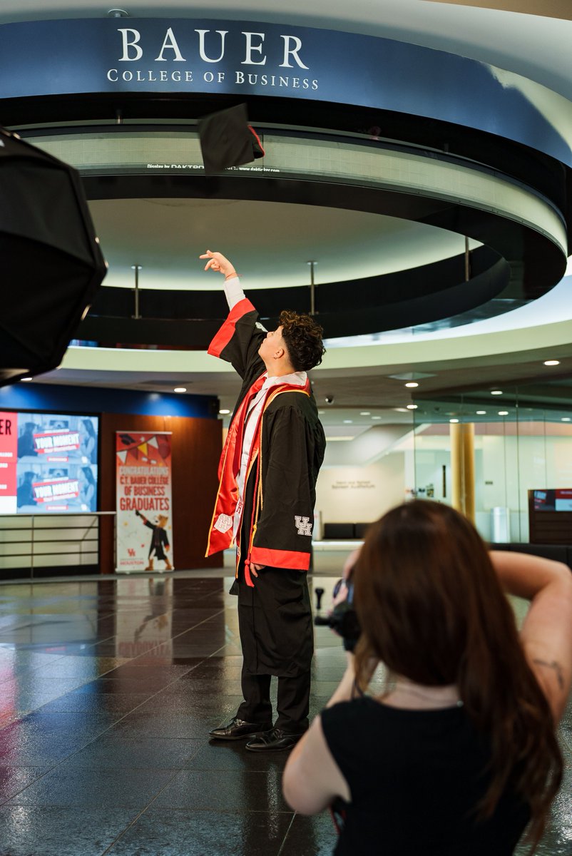 UHBauerCollege's tweet photo. It's beginning to look a lot like ...commencement! π
Seeing students take grad photos in #UHBauer gets us even more excited for May 16!
#BauerGrad26 https://t.co/E5KDKeWh2x