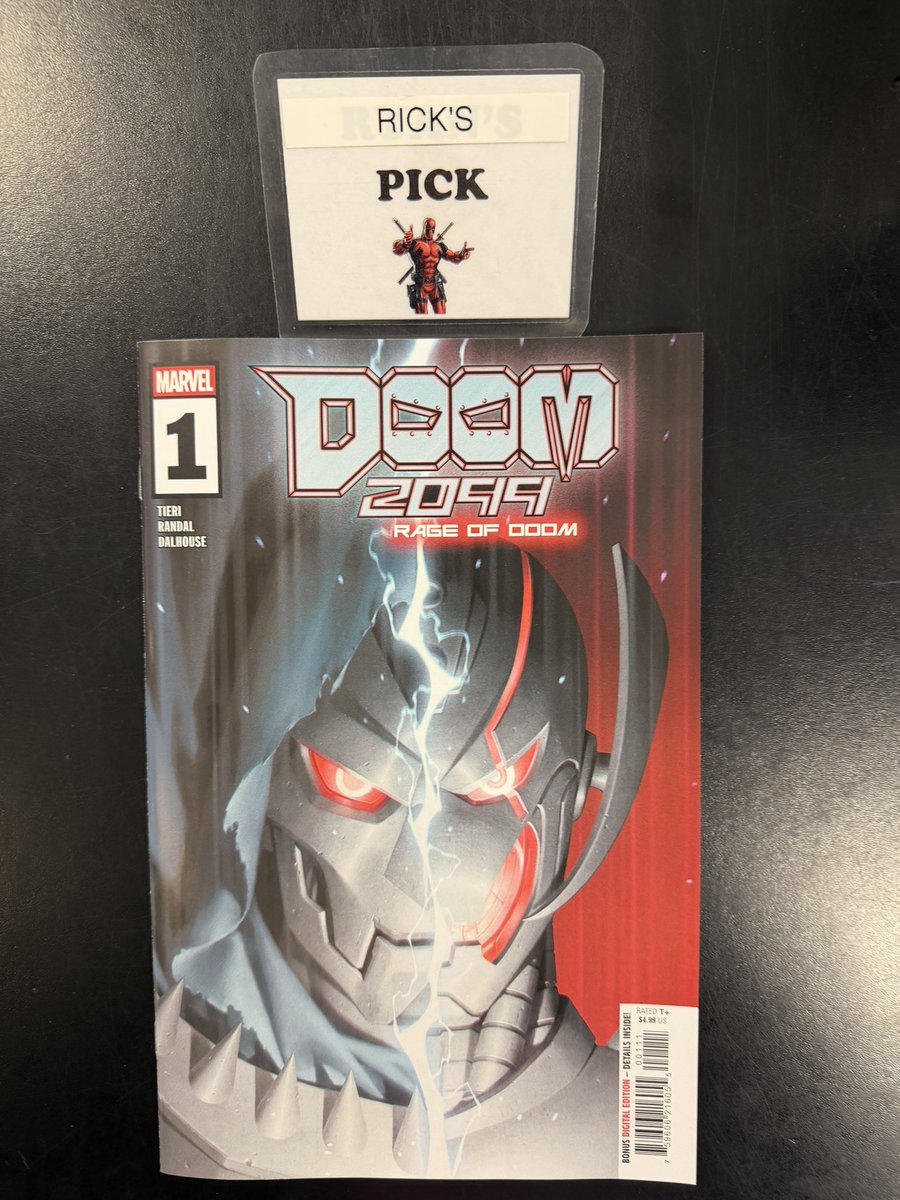 ComicsWorldPA's tweet photo. @FrankTieri @artmachine03 @adalhouse @TravisJLanham @JunggeunY #LaurenAmaro @MarkPaniccia @CBCebulski @Marvel #NCBD https://t.co/pITwAMX8Mc