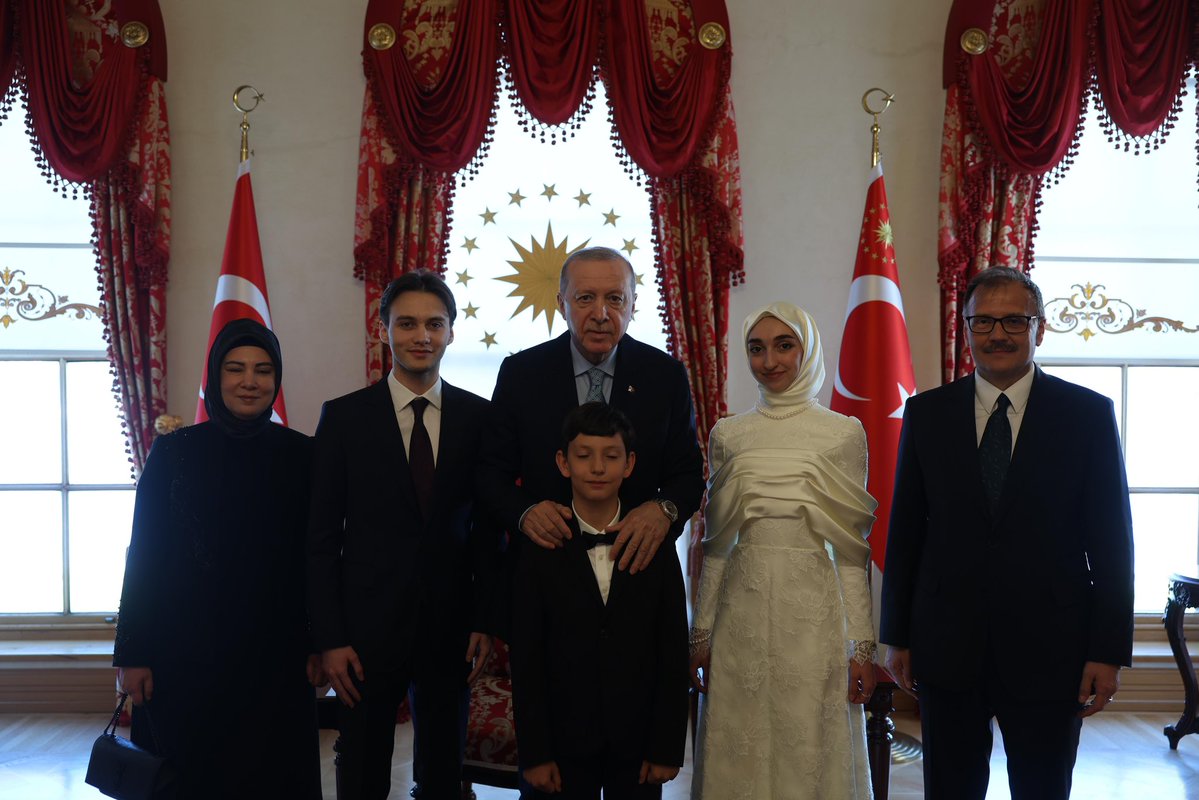 Hakan Çavuşoğlu tweet media