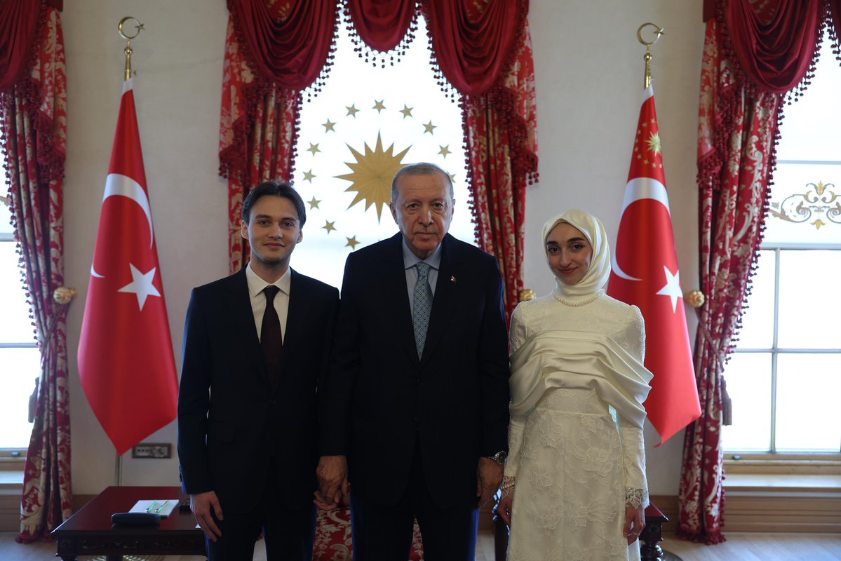 Hakan Çavuşoğlu tweet media