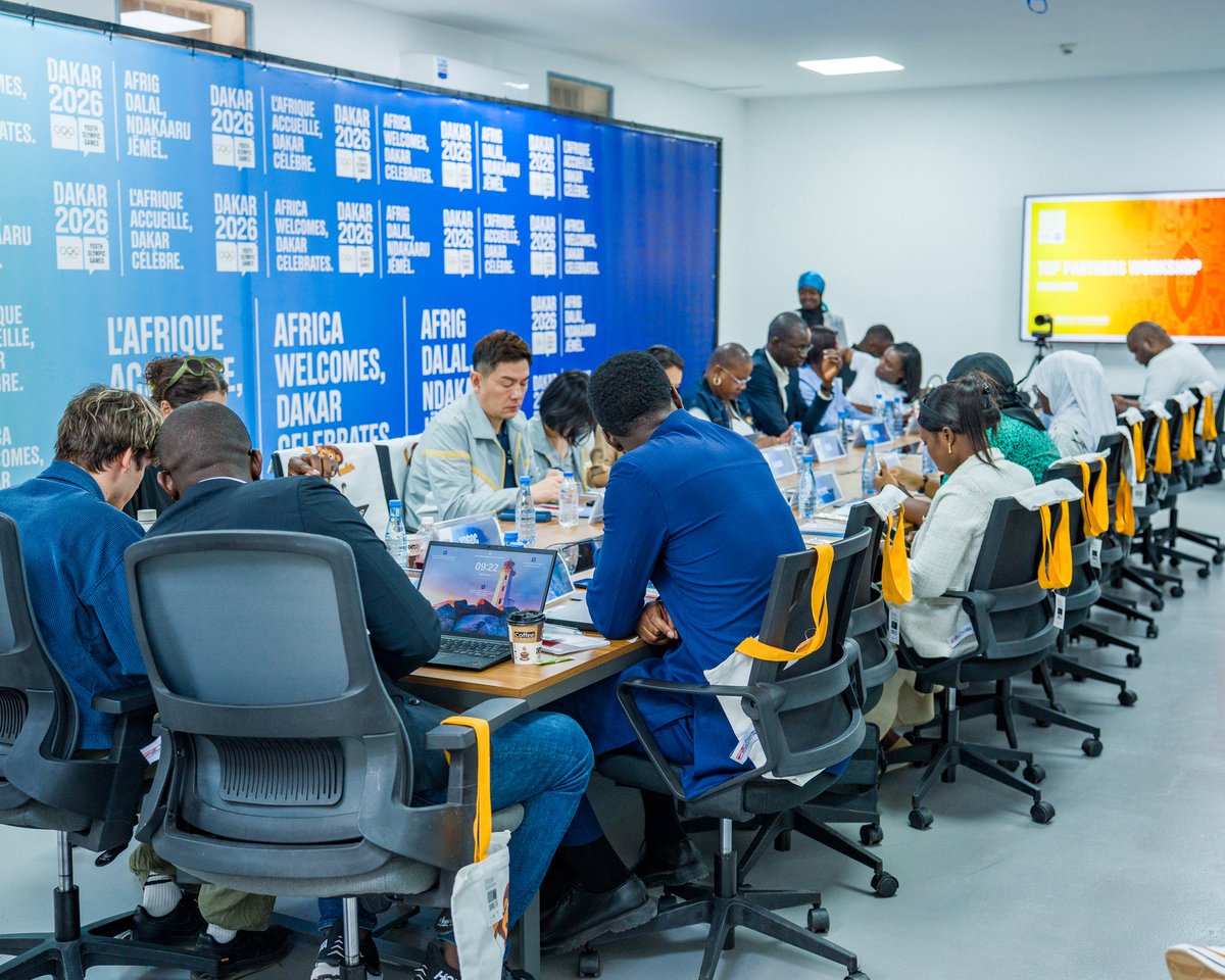 jojdakar2026's tweet photo. Les TOP Sponsors des JOJ Dakar 2026 en repérage à Dakar 🔗
 
Dans le cadre des préparatif des Jeux Olympiques de la Jeunesse Dakar2026, un workshop a réuni les partenaires mondiaux du mouvement Olympique. 
 
Un moment de travail et d’échanges pour présenter l’état d’avancement du projet, découvrir les sites de compétition 🏟️ et faire ressentir l'ambiance vibrante de Dakar 🇸🇳✨
 
Une étape importante pour renforcer notre collaboration avec les partenaires, partager la vision des JOJ Dakar 2026 et réaliser les ambitions de tout un ecosystème 💪🏽🔥
 
#Dakar2026