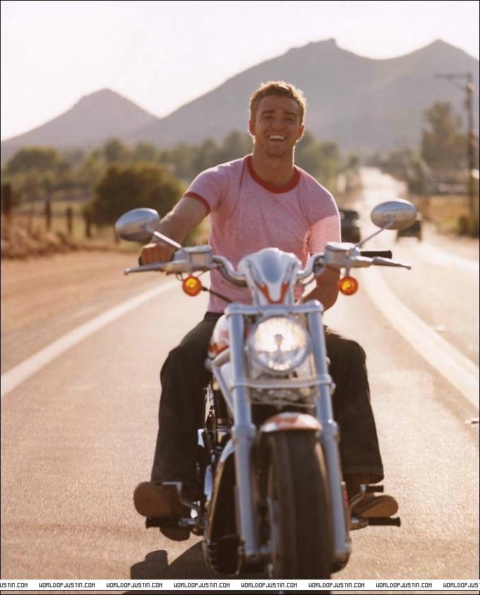 Justin Timberlake, Seventeen (2002) | galeriajtrocks.blogspot.com