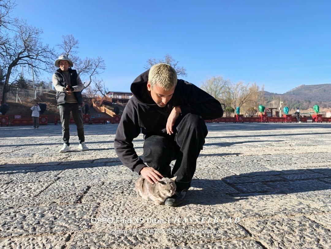 ayansonunigam's tweet image. OPPO Find X9 Ultra 🆚 Xiaomi 17 Ultra 

Which one takes better Photos ❓ 
23mm 

#OPPO #Xiaomi