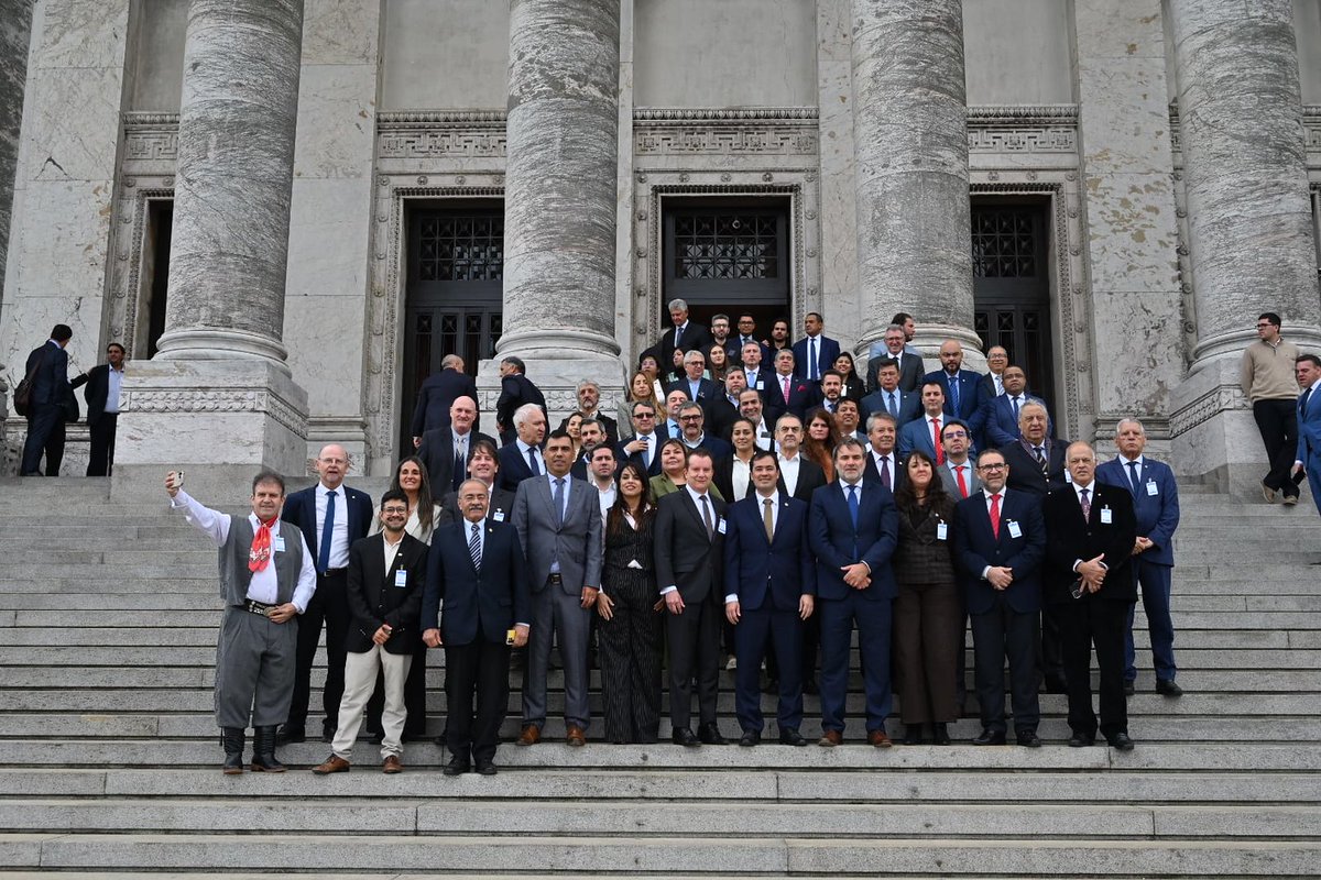 SenadoPy tweet media