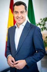 La Niña Pájaro ♰ tweet media