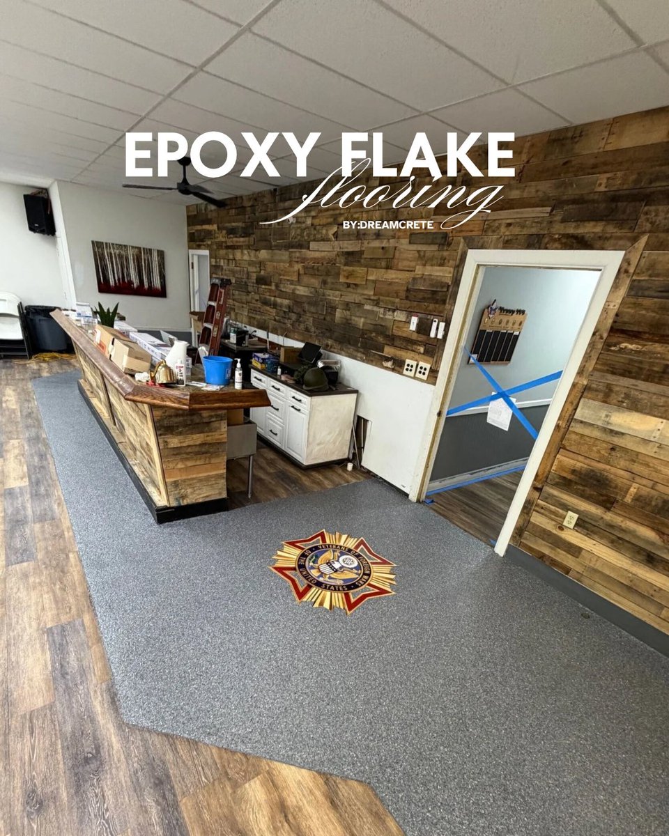 DreamCreteCC's tweet photo. grey and white epoxy flake finished with a custom vinyl top layer by DreamCrete!🌟
Contact us today at info@dreamcretecc.com or give us a call at 321-972-5108
#EpoxyFlake #CustomFlooring #DurableFloors #CommercialFlooring #IndustrialFloor #FlooringSolutions https://t.co/dNVIo1UC7S