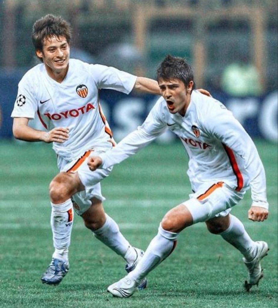 vcf1919____'s tweet photo. Esta imagen si refleja lo que es el VCF, lo que tiene montado Meriton no es que no sea el Valencia, es que es algo peor que un CIRCO.
#AmuntVCF #LimOUT #MeritonGameOver https://t.co/b2uzbLsq2O