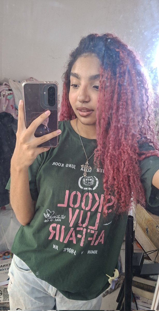 thawzica ♱⁷☭ tweet media