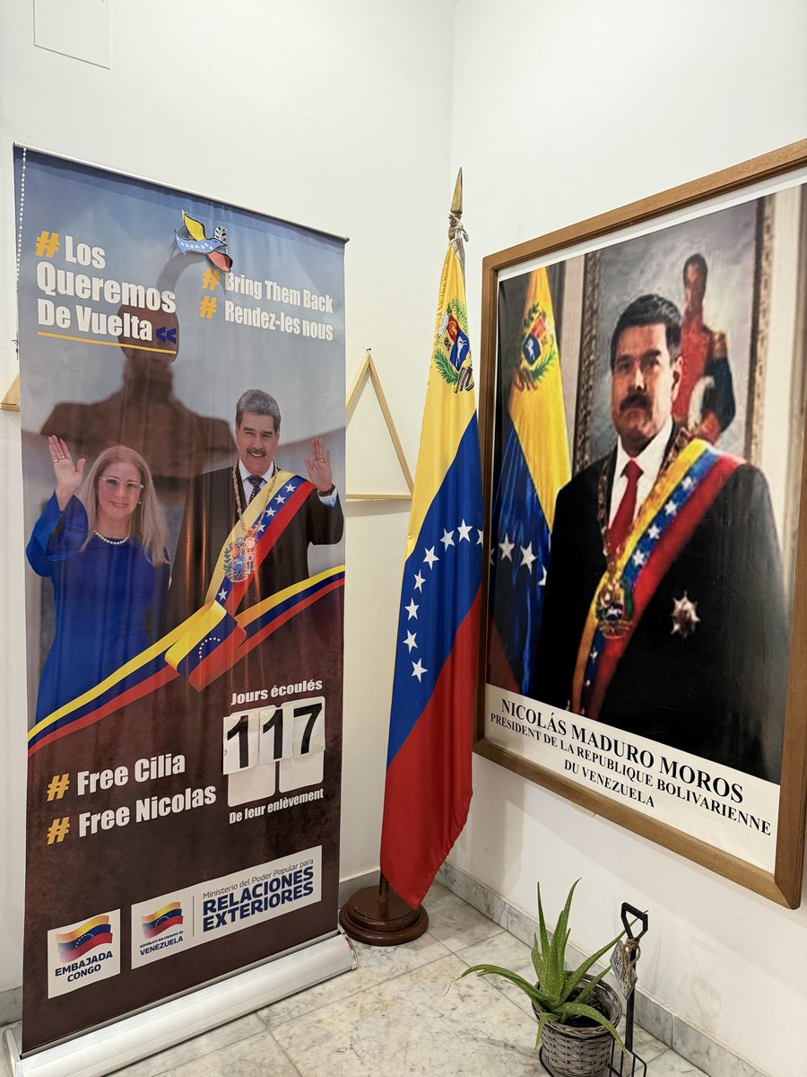 EmbCongo_ve's tweet photo. A 117 días del secuestro del presidente Nicolás Maduro y la primera dama Cilia Flores, seguimos exigiendo su liberación y regreso a casa. 
@Cancilleria_ve @yvangil @ypimentel2021 
#BringThemBack
#FreeThemNow
#FreeMaduro
#FreeCilia https://t.co/3wuqzW3YOY