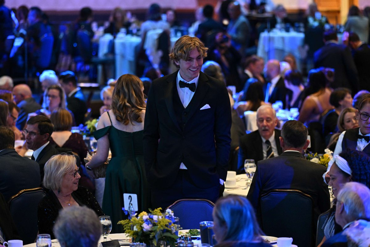 HIUnow's tweet photo. Last weekend’s Spirit of Hope Gala was a powerful reminder of what we can accomplish together. Through inspiring testimonies, music, and shared purpose, we celebrated the impact of student scholarships and the bright future ahead for HIU. https://t.co/CpldcqduSM