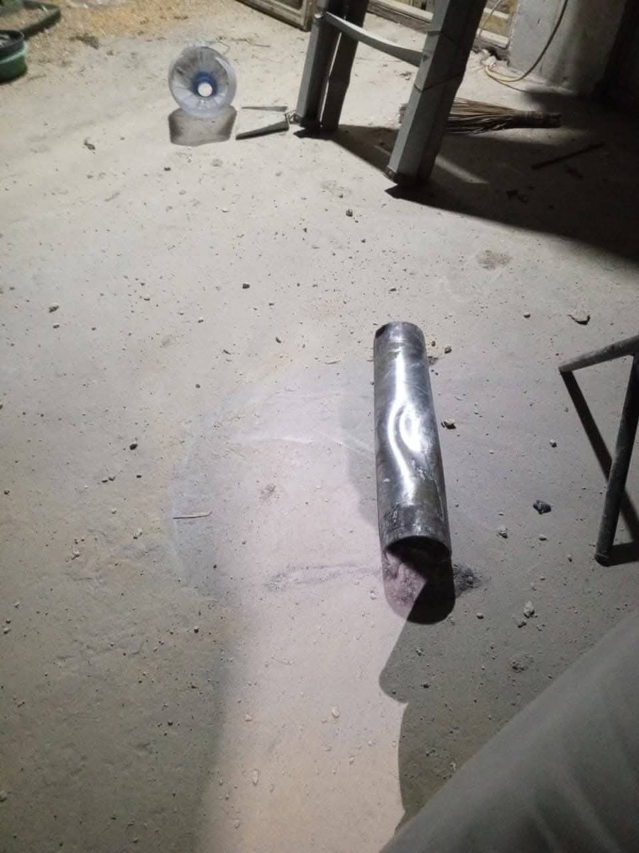 DrMalko's tweet image. 🚨🚨 BREAKING 🚨🚨

🇵🇰 Local sources report a rocket struck the roof of a residential house on Faqir Muhammad Road in Quetta.

#Pakistan #Quetta #BreakingNews #Security