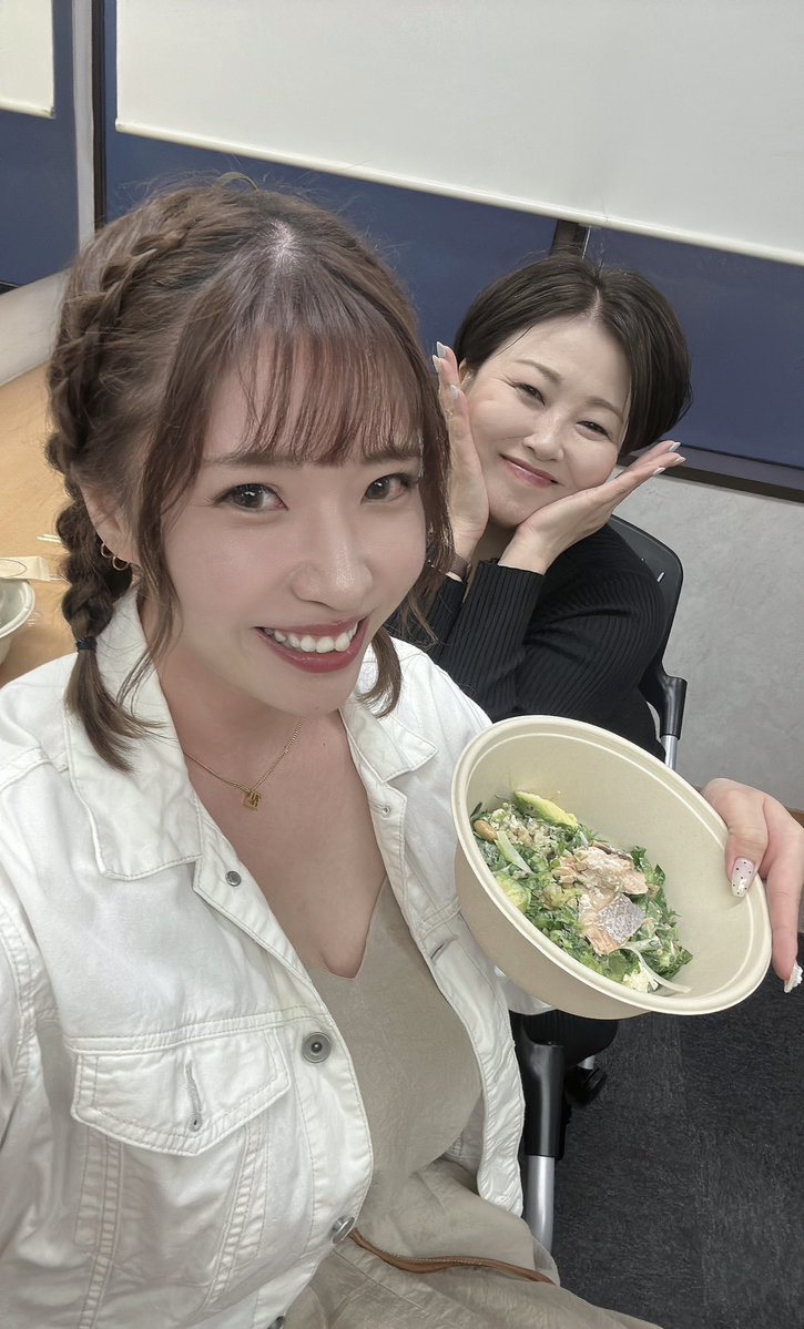 イベントお疲れ様っ
満員御礼〜🥰
ご来場のお客様方、遠隔チェキ購入者様方、レフカダさん、ありがとうございました✨

彩奈と写真撮るの忘れたから不審者な彩奈リナ貼っとくねw https://t.co/W5ch4FBsjb