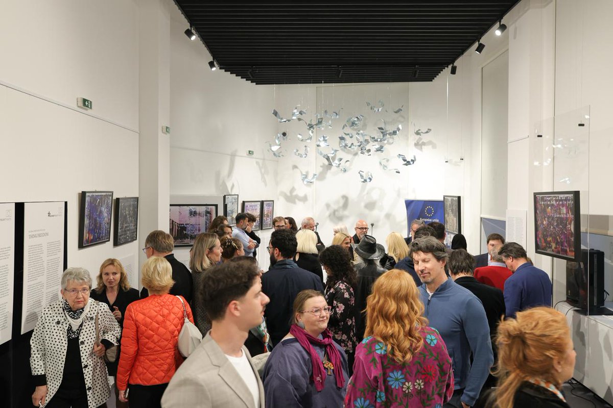 eubih's tweet photo. The "Think Freedom" exhibition 🕊️ by Edina Selesković opened tonight in Europe House!

The exhibition has travelled the world, exploring themes of freedom, peace and youth.

Support for art and culture is a key component of building a more united Europe. 🇪🇺🇧🇦

#EUforCulture https://t.co/SRDFgKpHXd