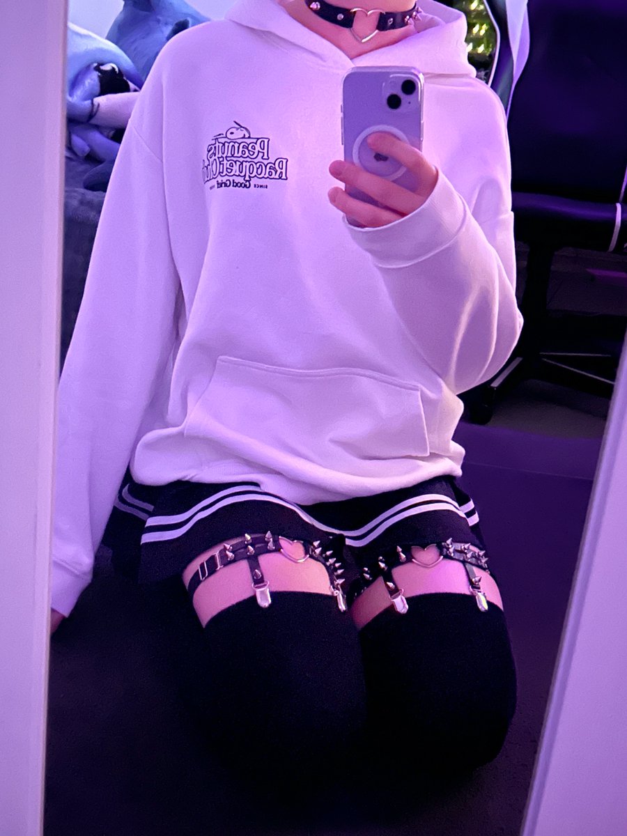 VikoHusky 🌸 🔜 Aurawra26, EF30 tweet media