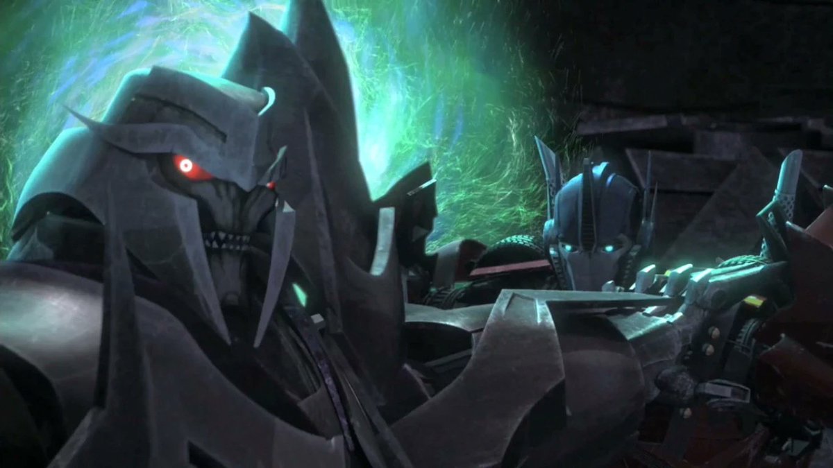 deddufishu's tweet photo. Cybertronians may not have a concept of gayness but they do have homophobia. 

It is reserved exclusively for when megatron acts weird about Optimus https://t.co/r0V2HWt387