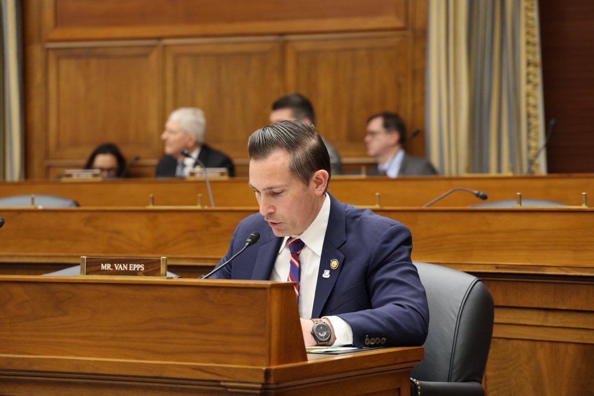 House Science Committee tweet media