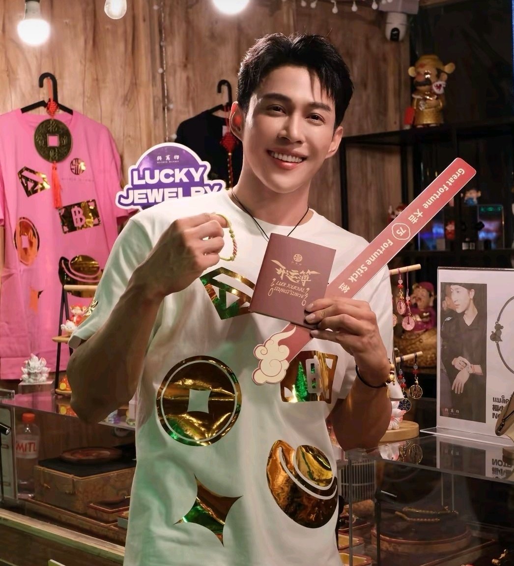 AZLEY200's tweet image. They look too good 🤍🩷

#TodTime #Tod #Time #lovex