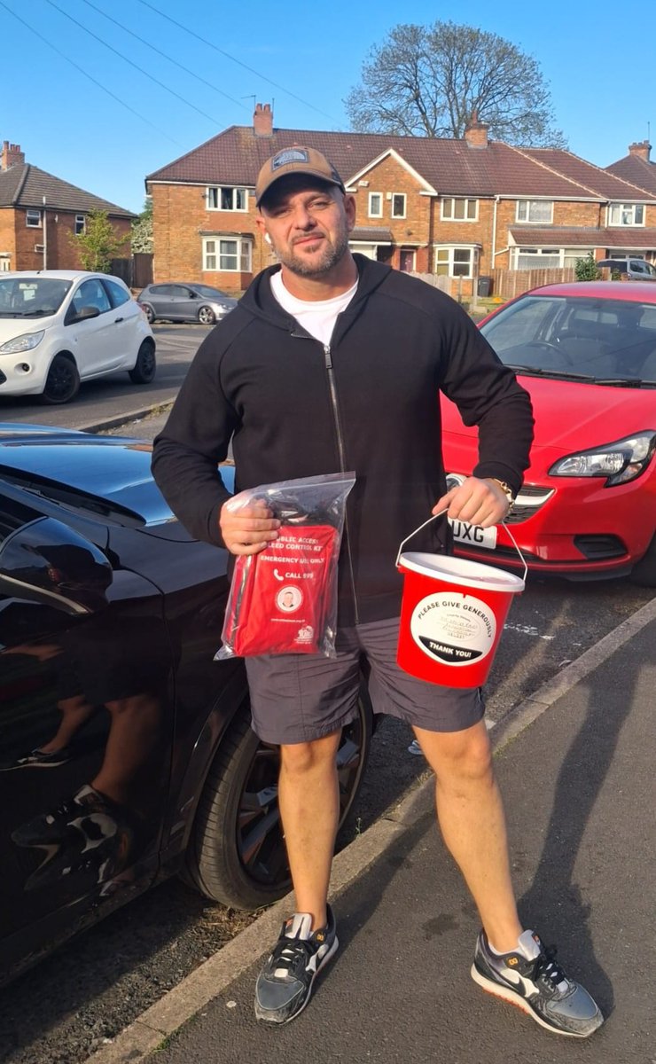 lynnebaird8's tweet photo. A @TheDanielBaird1 #ControlTheBleed 🩸donated to a local pub following a recent serious incident. Will be registered with https://t.co/FXynMPWEhP Many thanks to Jamie. ❤️🙏 
@hollybaird_x 
@OFFICIALWMAS 
@Chappers2013 
@lettheyouthlive 
@letsget_talking 
@WMPolice 
@duncanbew https://t.co/oNj1xsuNdF
