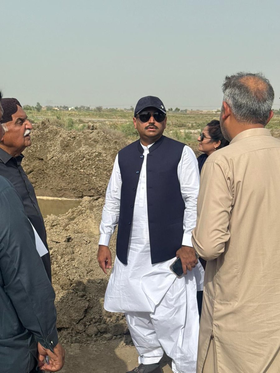 Sheerazkeerio72's tweet image. Mayor Hyderabad @KashifShoroPPP visits Khanpota Water Treatment Plant 🚧
Reviews ongoing work &amp;amp; directs timely completion with quality
Plant to supply 6 million gallons daily, easing water shortage
#Hyderabad #WaterProject #Development #PPP