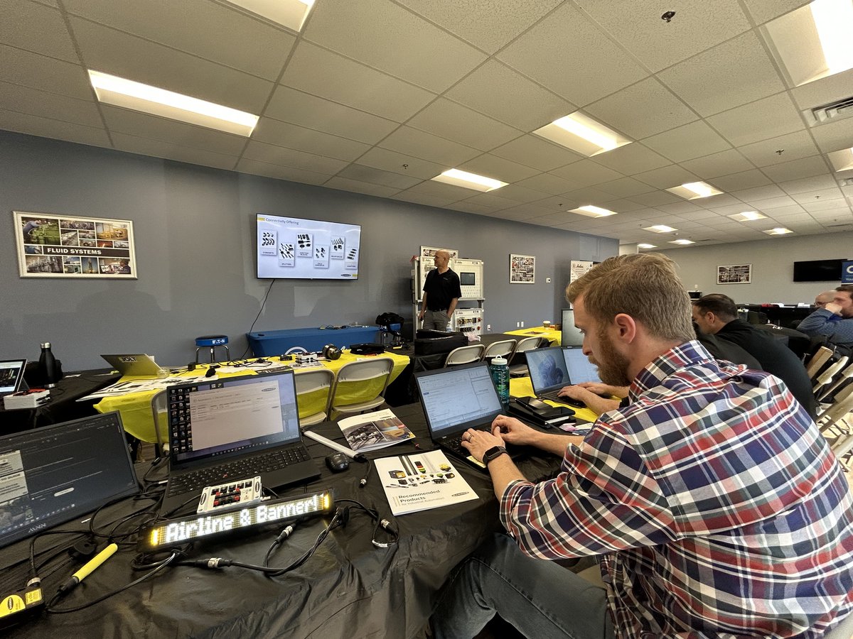 AirlineHyd's tweet image. What a great time at our @BannerSensors southern kickoff &amp;amp; training in Spartanburg!

It was also a wonderful time at the ballpark hanging out &amp;amp; watching the Spartanburgers play!

#Automation #Engineering